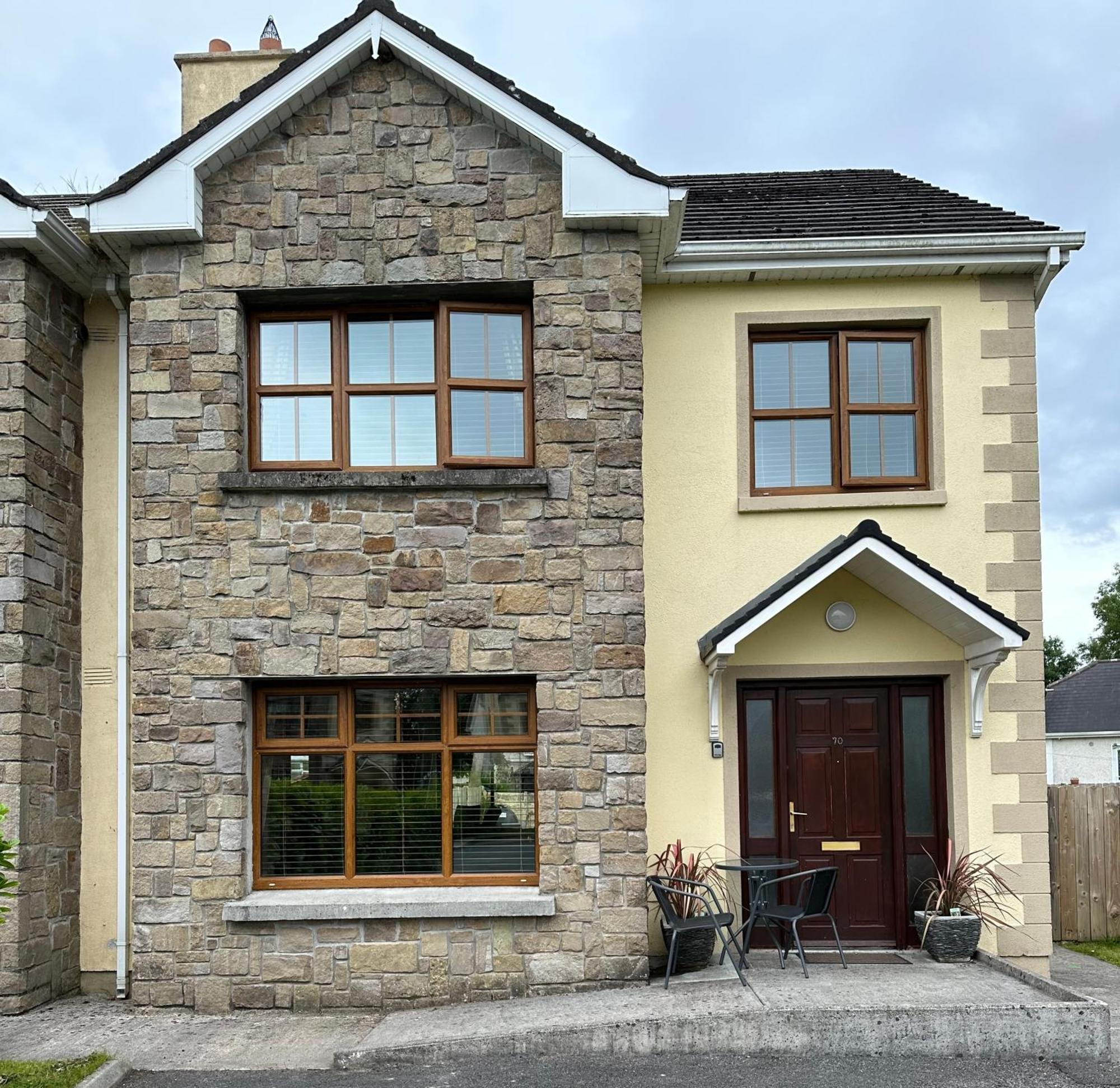 Home Near The River Shannon Rooskey Exterior photo